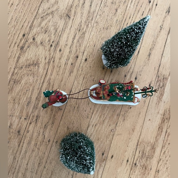 Department 56 Father Christmas’ Journey Dickens village and bottle brush trees - Picture 2 of 9